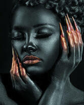 Без бренда «Коробка 20 шт: Портрет с золотыми ногтями» в Самаре