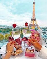 Без бренда «Свидание на фоне Эйфелевой башки» в Самаре в интернет-магазине  Без бренда «Свидание на фоне Эйфелевой башки» в Самаре